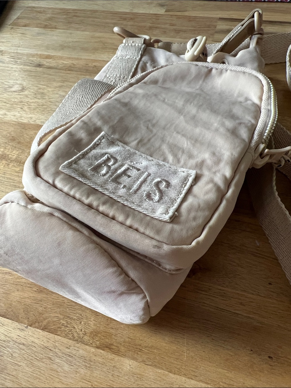 🍑💦BEIS Cream/Beige Crossbody Water Bottle Phone Pouch💦🍑 - Picture 4 of 6
